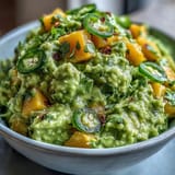 Easy Cinco de Mayo Guacamole